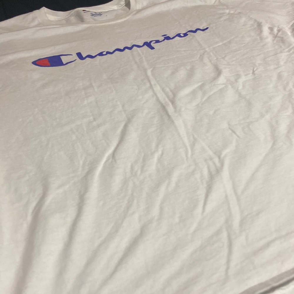 Champion T shirt - Picture 3 of 5